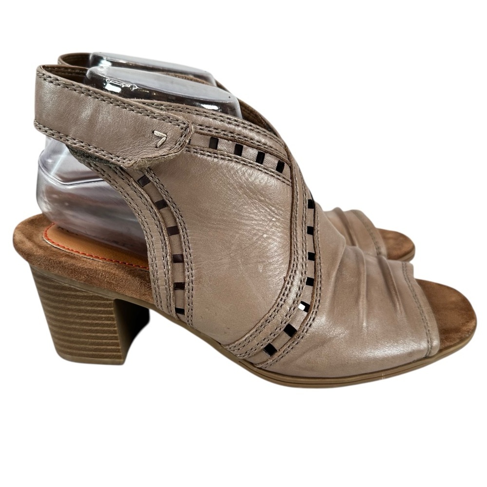 Rockport Cobb Hill Hattie Slingback Heels Tan Size 9 Envelope Cut Comfortcore
